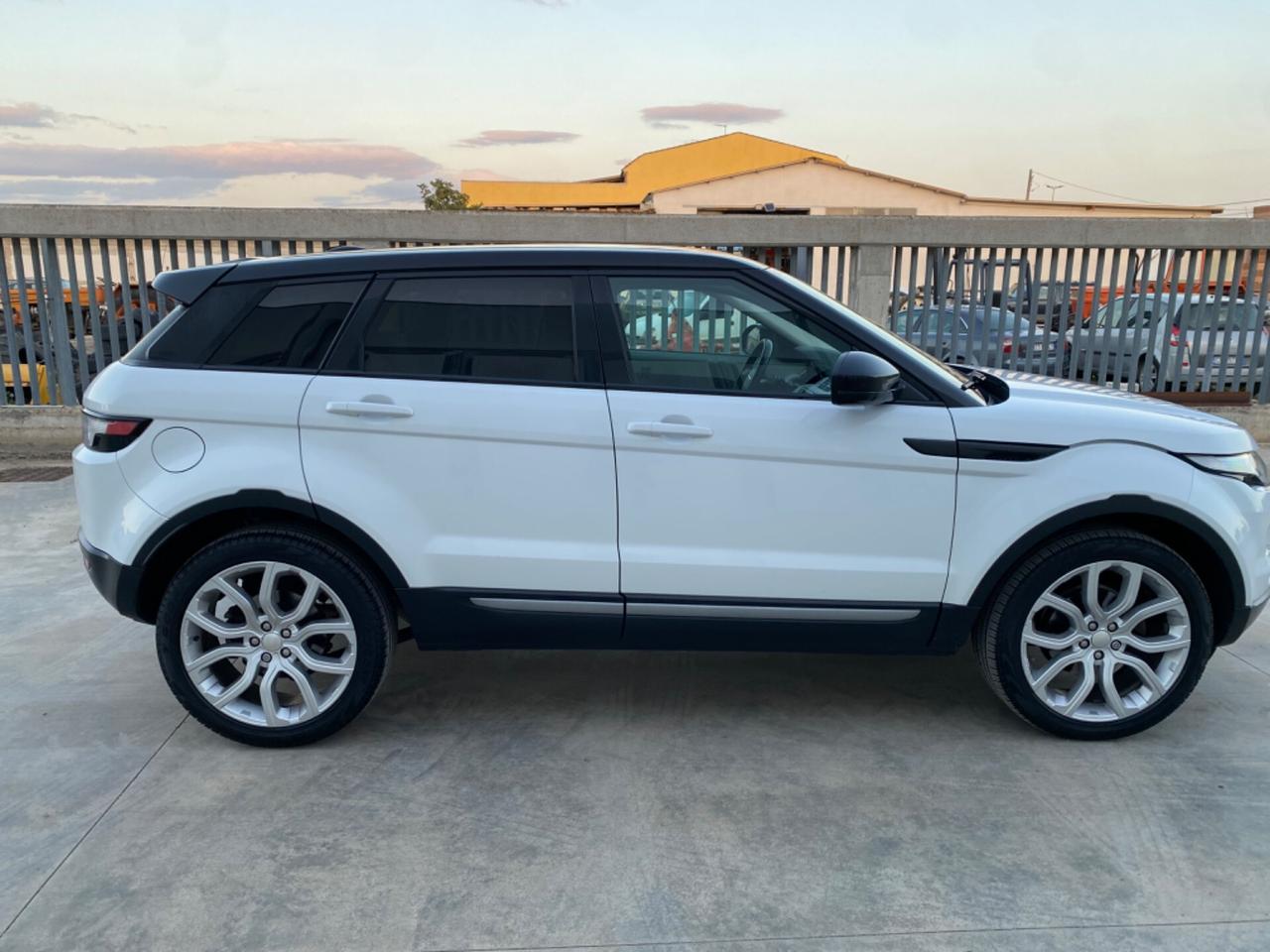 Land Rover Range Rover Evoque Range Rover Evoque 2.2 Sd4 5p. Dynamic