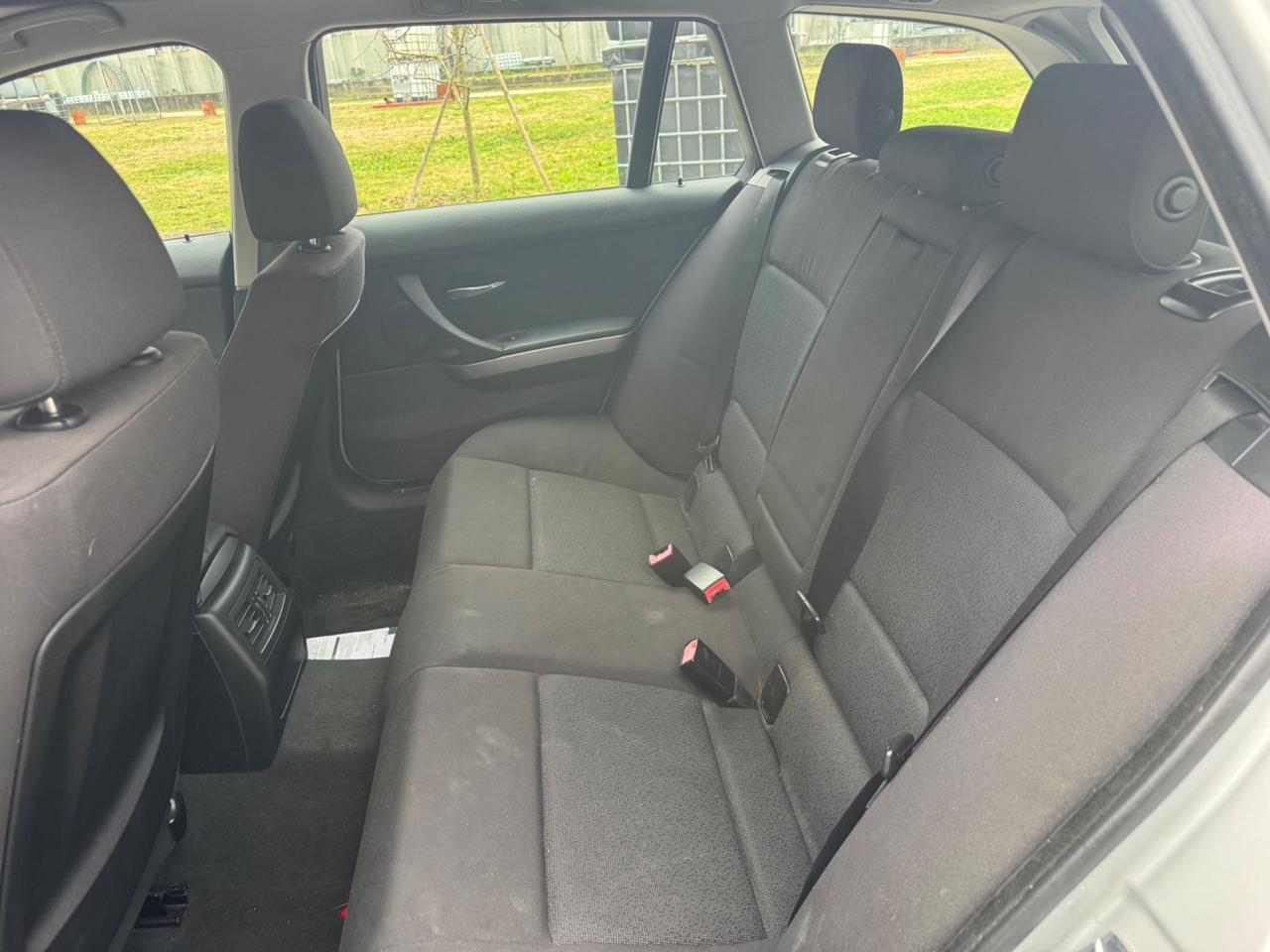 Bmw 320 320d cat Touring Attiva