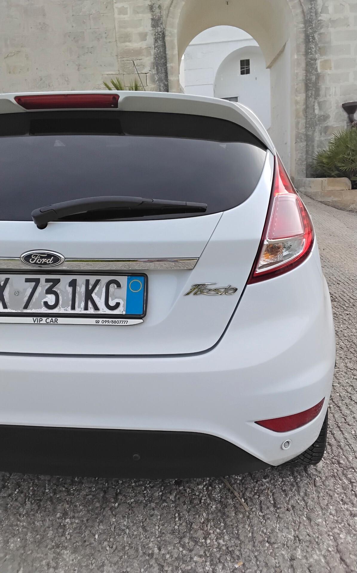 Ford Fiesta 1.5 TDCi 75CV 5 porte Titanium