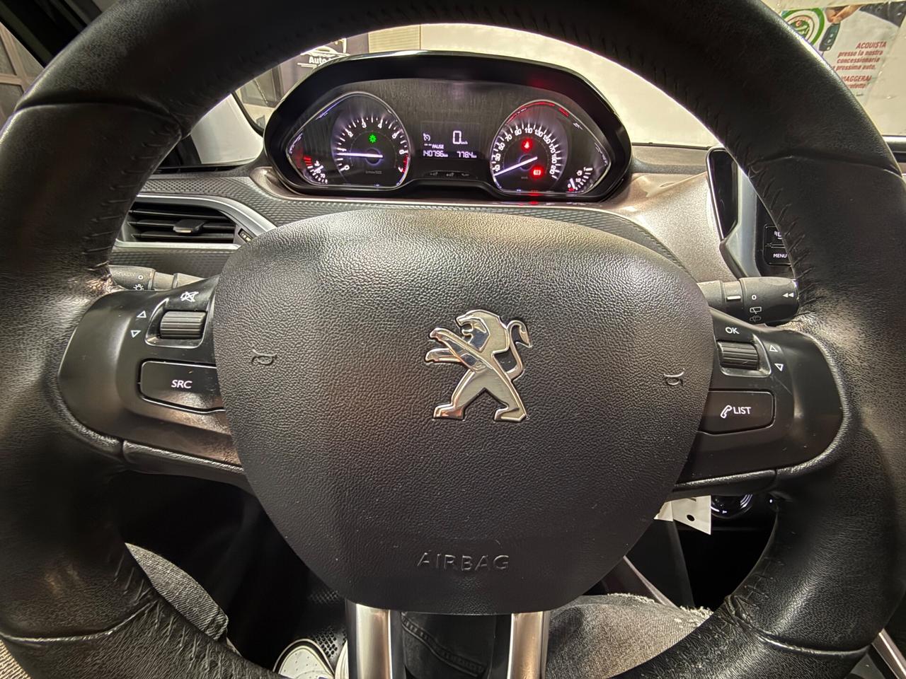 Peugeot 2008 1.2 VTi 82CV Allure