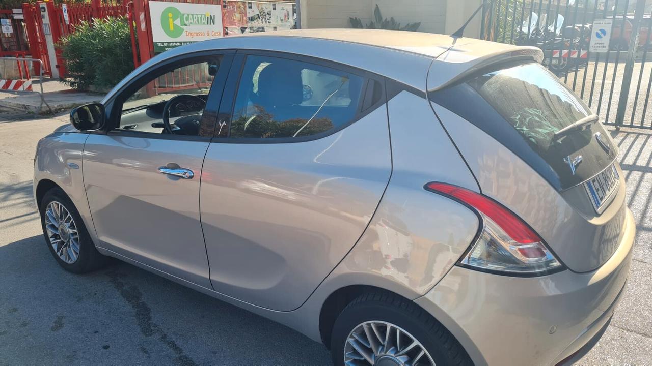 Lancia Ypsilon 1.3 MJT 16V 95 CV 5 porte S&S Platinum