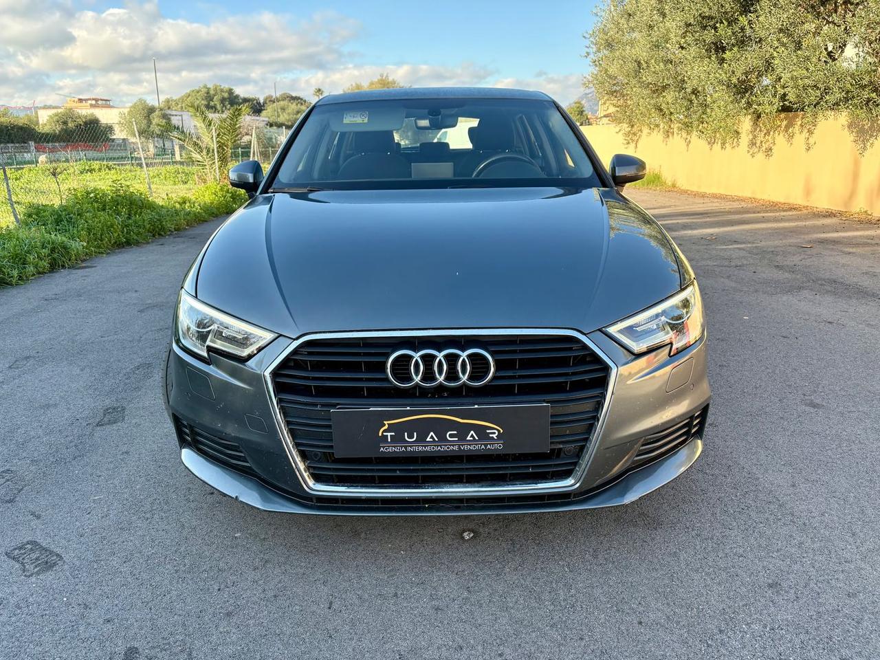 Audi A3 1.6 30 TDI Admired #8285