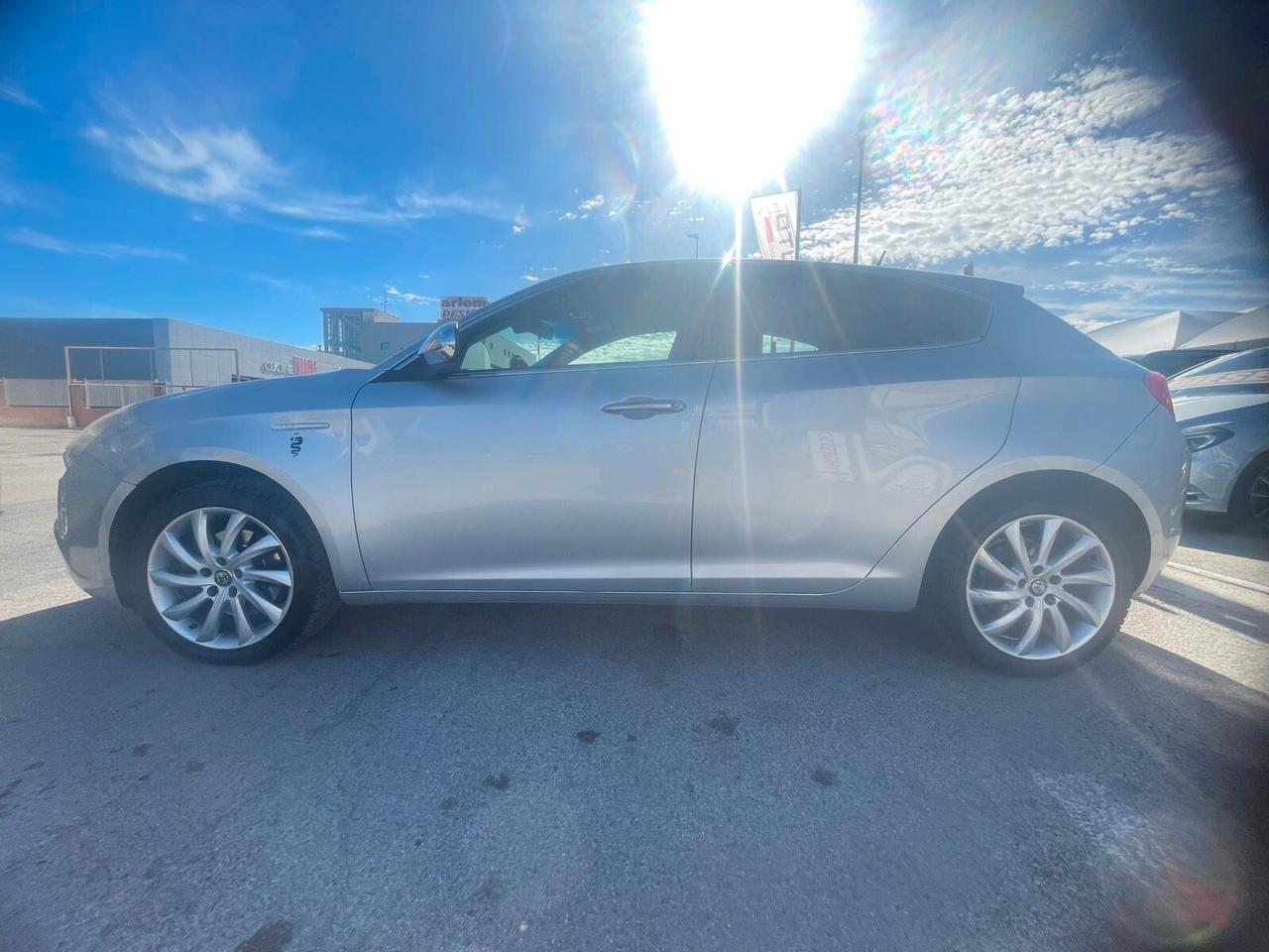 Alfa Romeo Giulietta 2.0 JTDm-2 140 CV Exclusive