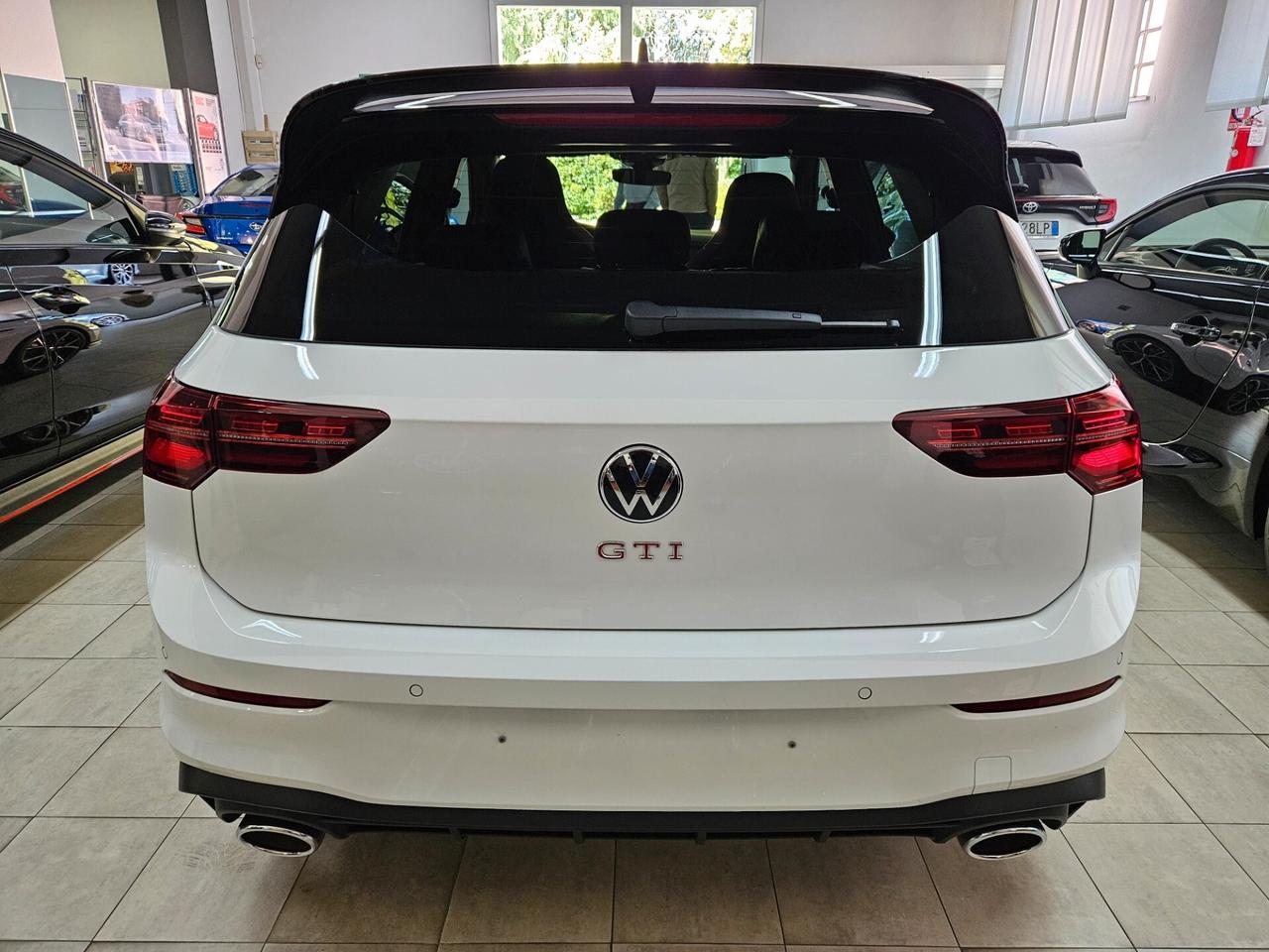Volkswagen Golf GTI 2.0 TSI CLUBSPORT 300 CV - TETTO - IQ LIGHT - 19