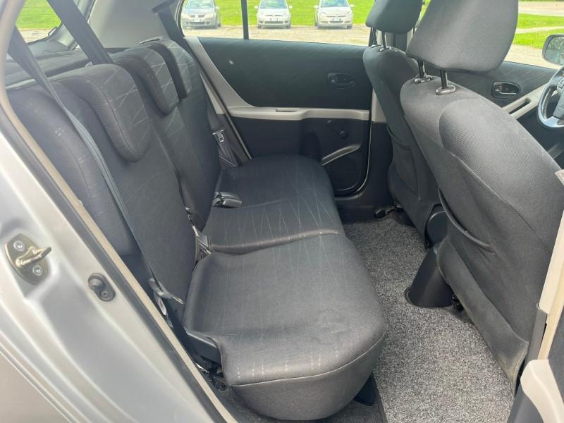 TOYOTA Yaris 1.0 5 porte Sol