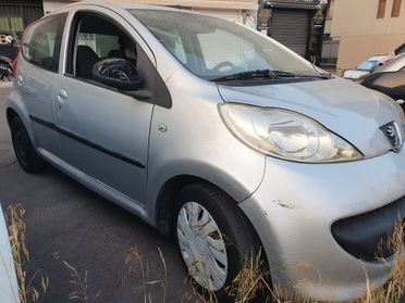 Peugeot 107 1.4 HDi 5p. Plaisir
