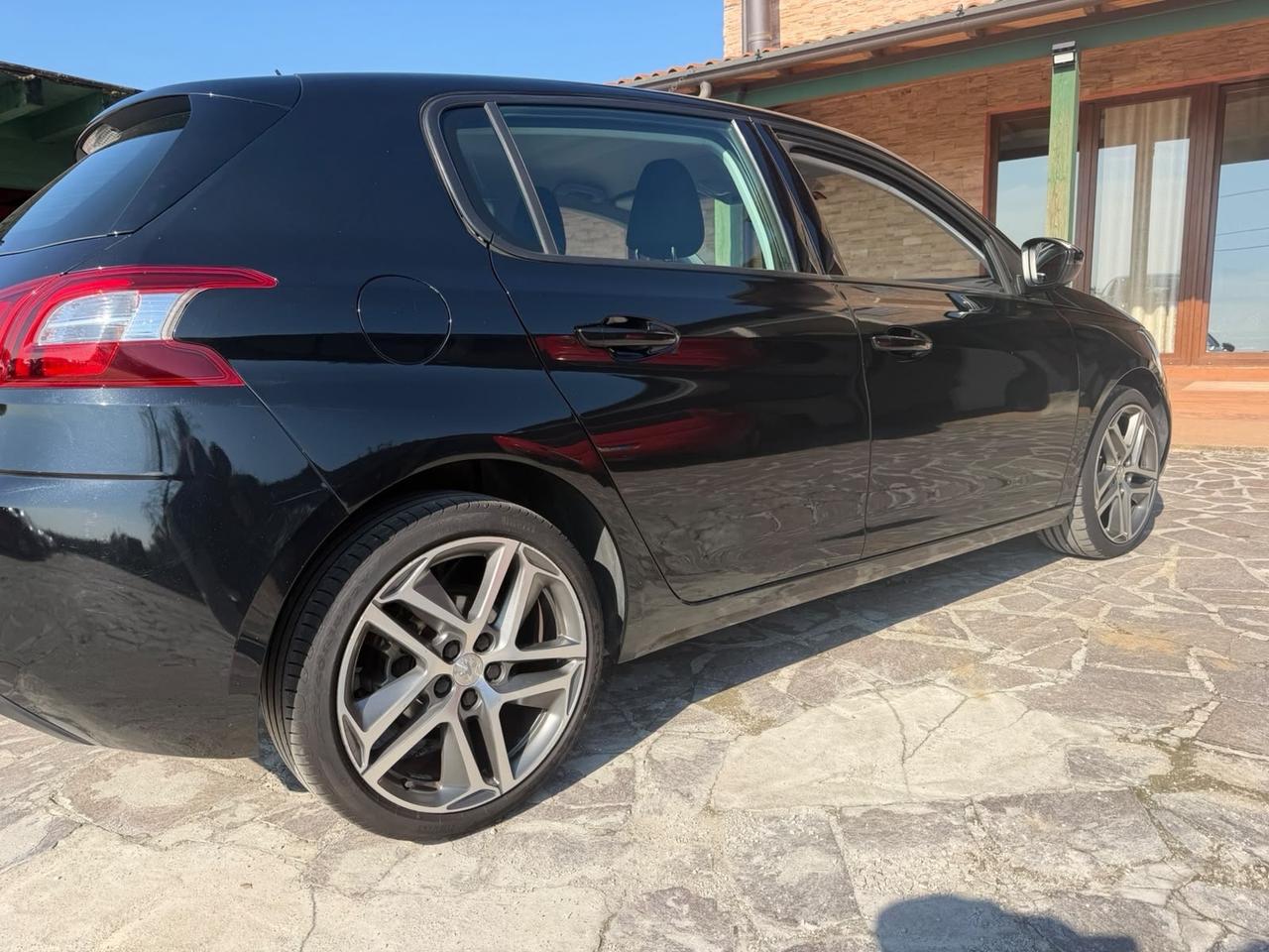 Peugeot 308 BlueHDi 120 S&S GT Line neopatentato