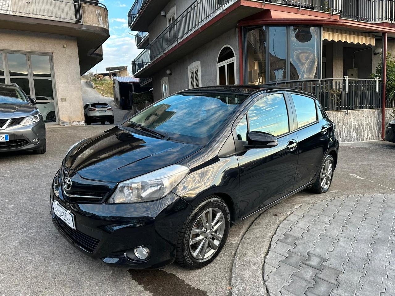 Toyota Yaris 1.4 D-4D 5 porte Lounge