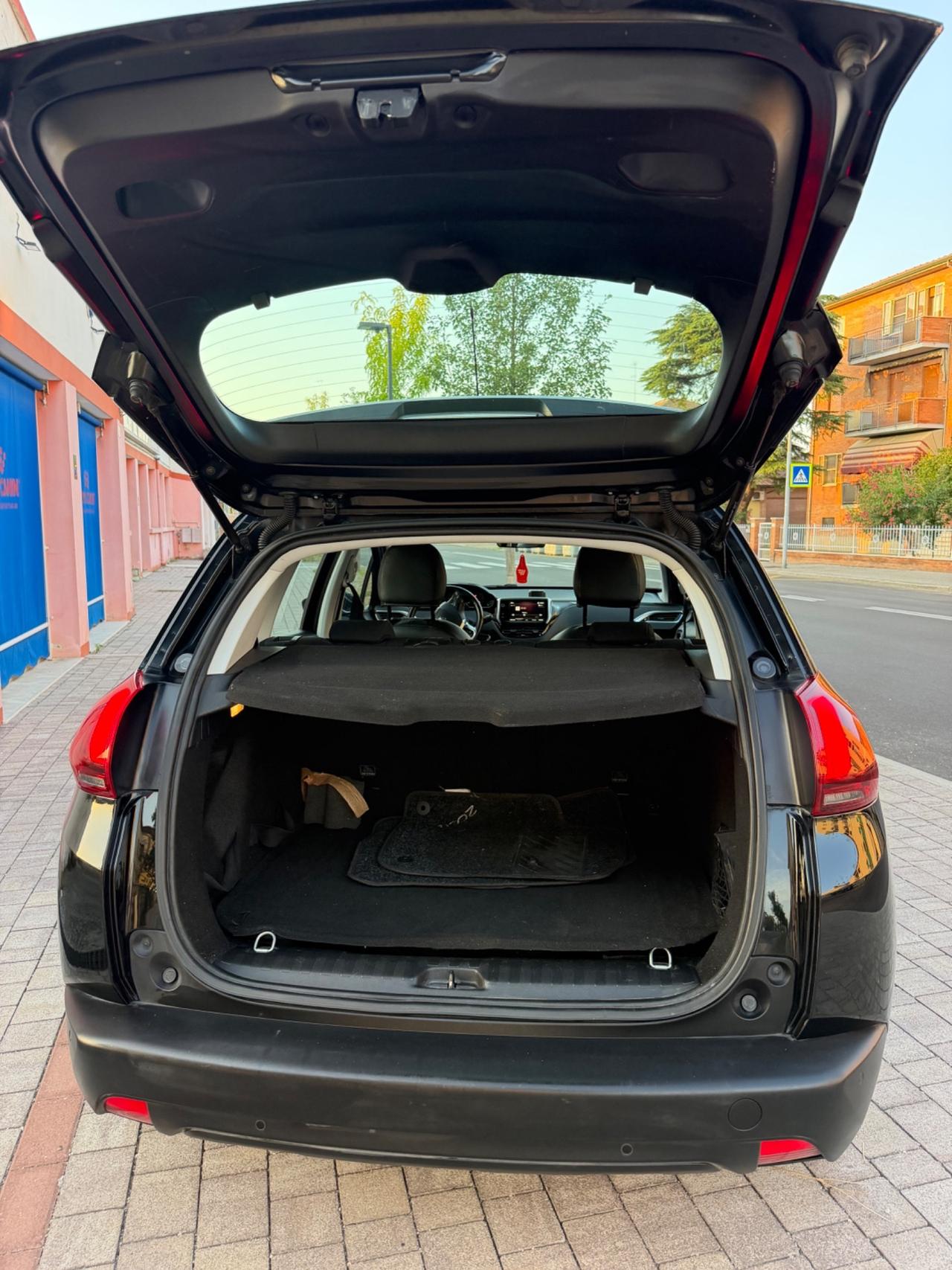 Peugeot 2008 PureTech 82 Allure