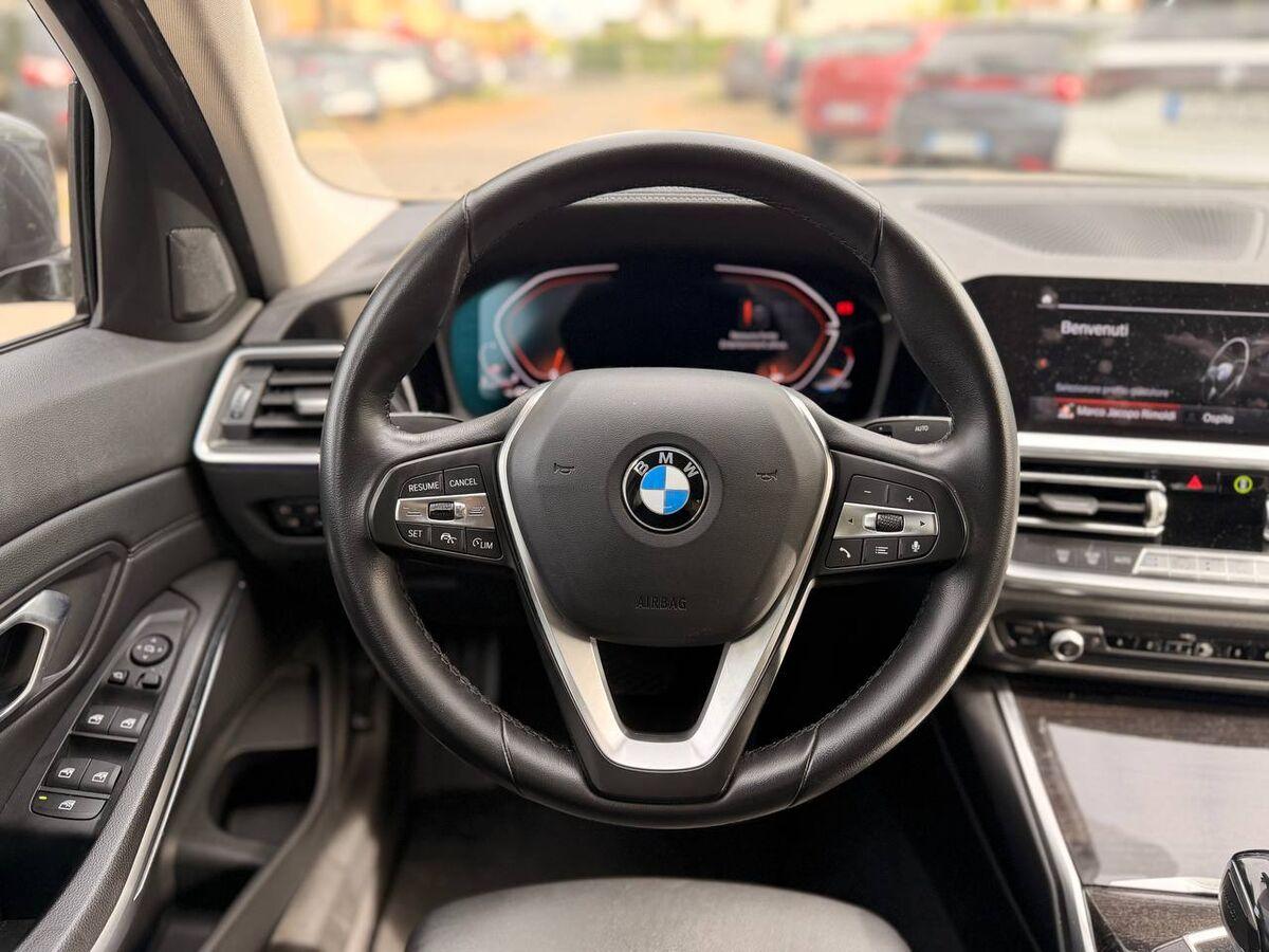 BMW Serie 3 320d mhev 48V xdrive Luxury auto