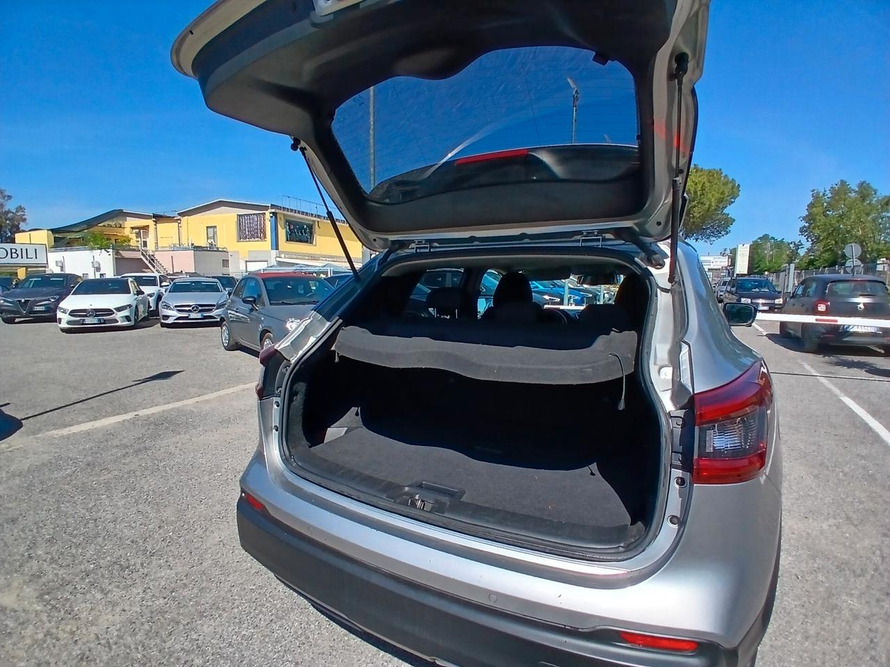 Nissan Qashqai 1.5 dCi Visia