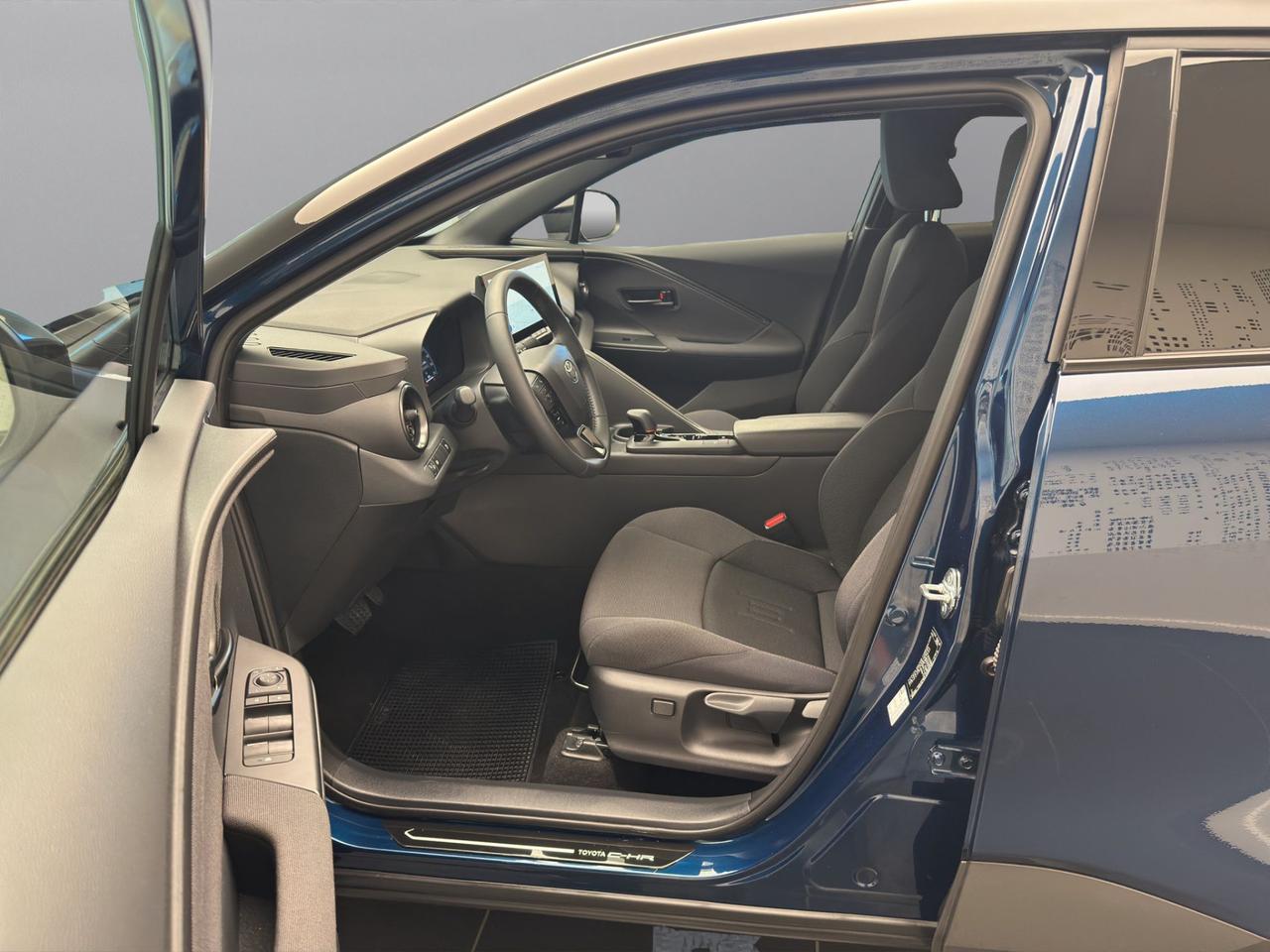 Toyota C-HR 2.0 hv Trend awd e-cvt