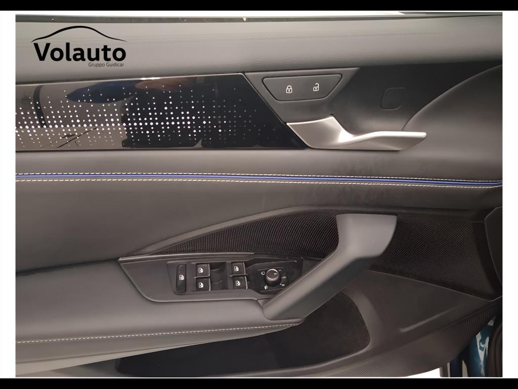 VOLKSWAGEN Tiguan III 2024 - Tiguan 2.0 tdi R-Line 150cv dsg