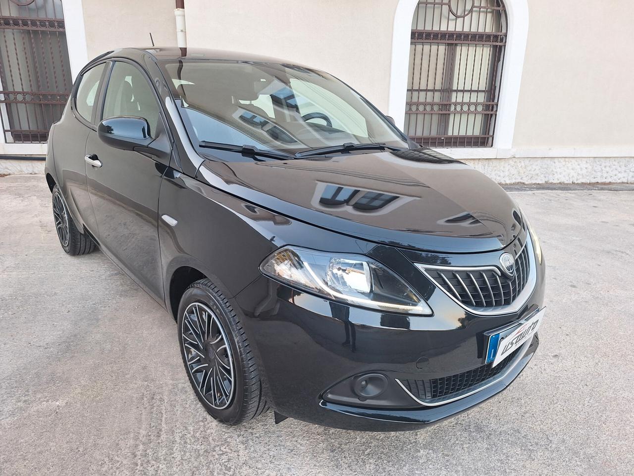 Lancia Ypsilon 1.0 Hybrid GOLD 2022
