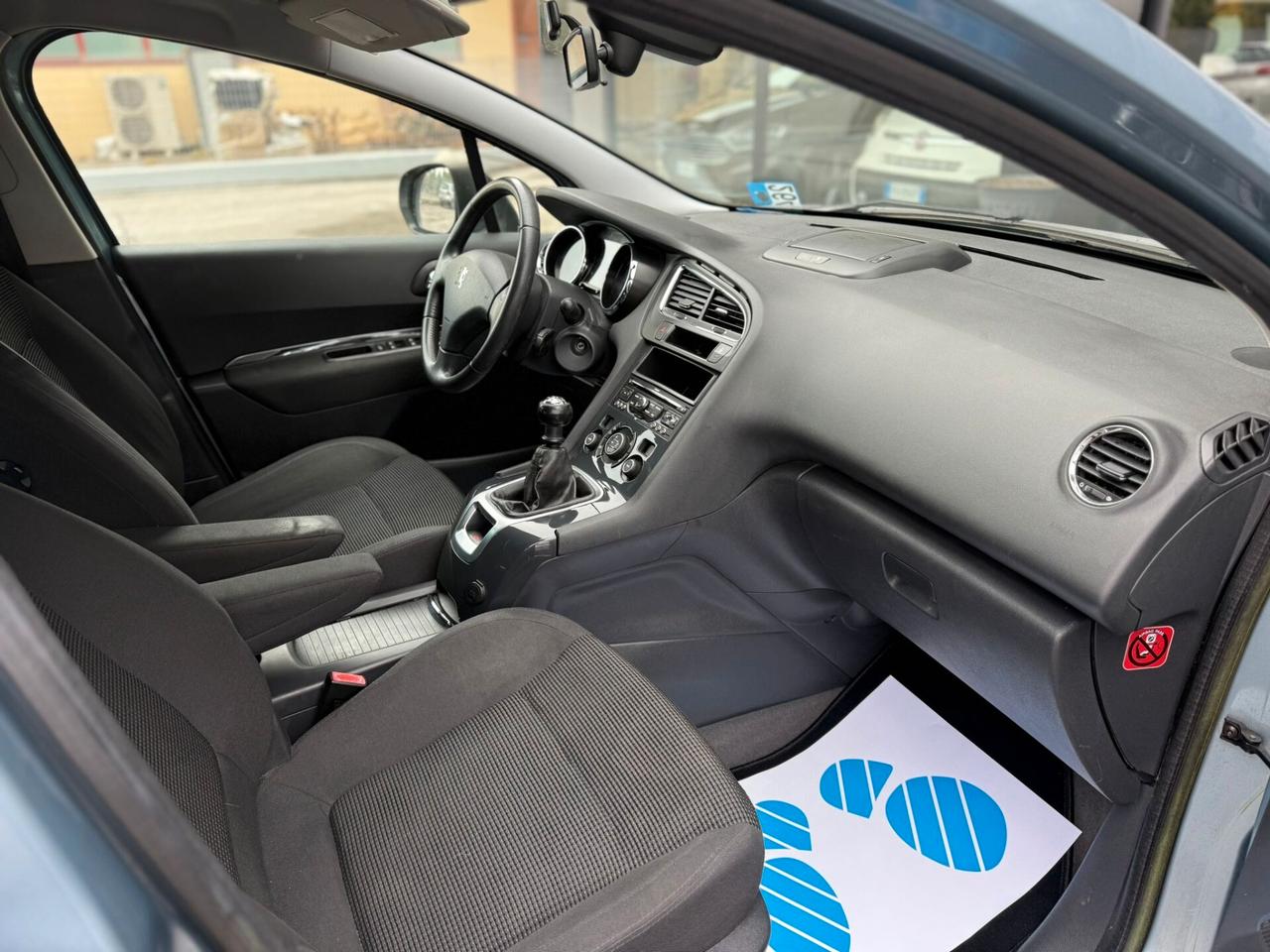 PEUGEOT 5008 2.0 D 7 POSTI 2011 12 MESI DI GARANZIA