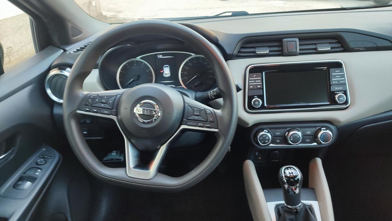 Nissan Micra 1.0L 12V 5 porte Visia