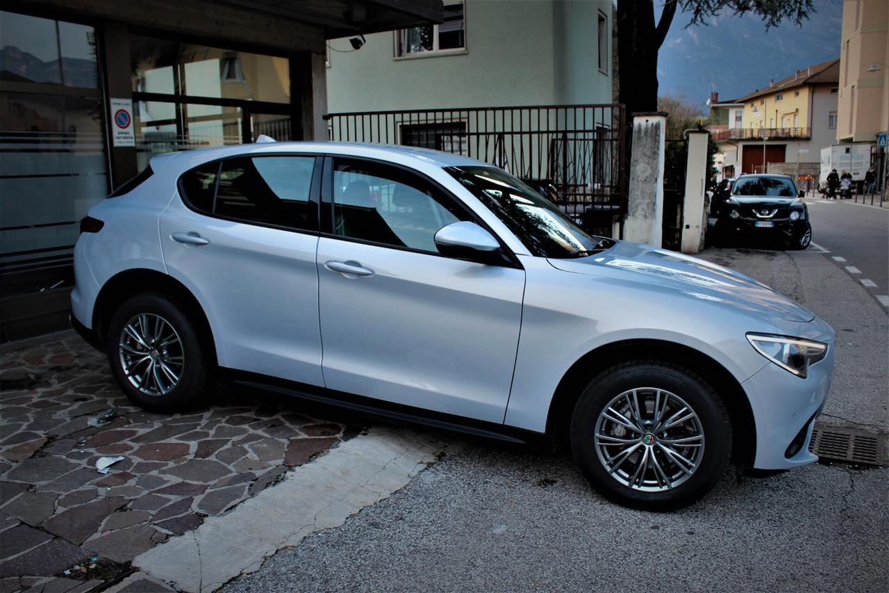 Alfa Romeo Stelvio 2.2 Turbodiesel 190 CV AT8 Q4 Business