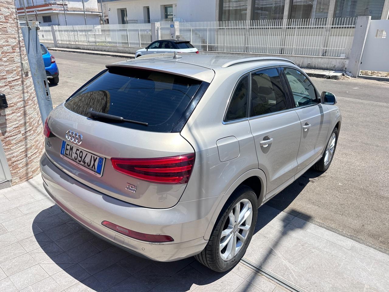 Audi Q3 2.0 TDI 177 CV quattro S tronic Advanced Plus-2012