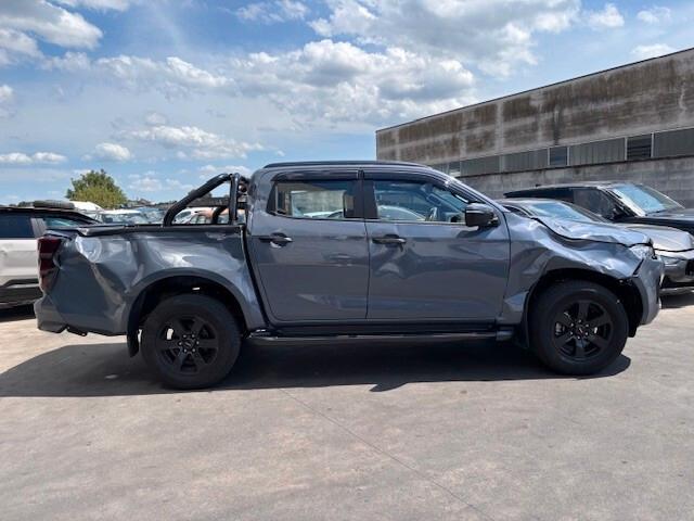 Isuzu D-Max N60 1.9 aut. Space Nitro Sport Cab