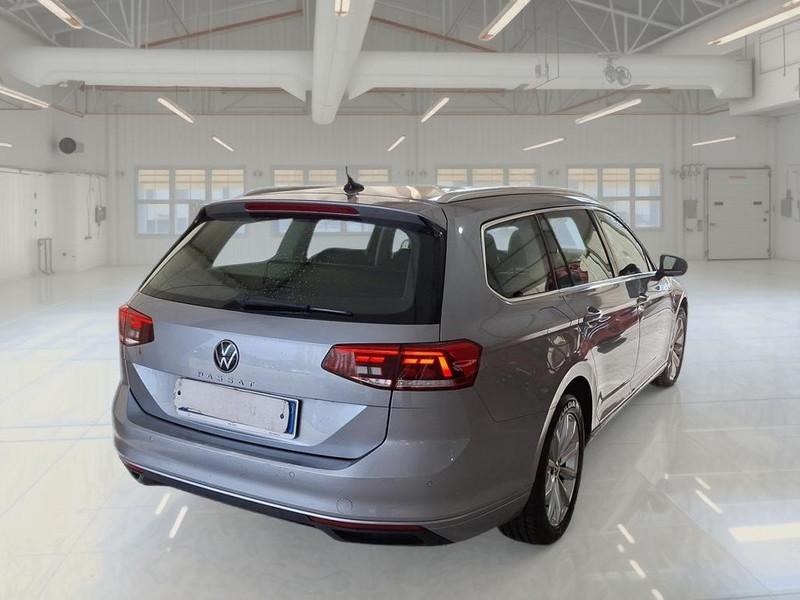 VOLKSWAGEN PASSAT VARIANT 2.0 TDI SCR EVO 110KW BUSINESS DSG STATION WAGON