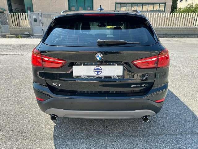 BMW X1 sDrive18d Business Aut. 150cv