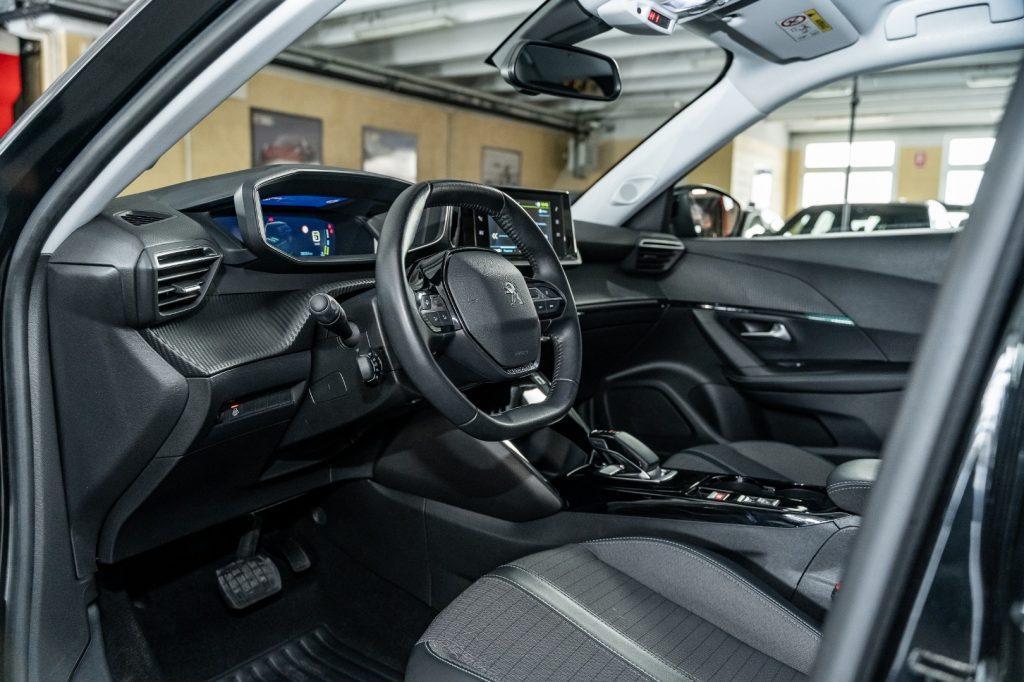 PEUGEOT 2008 motore elettrico 136 CV Allure Pack