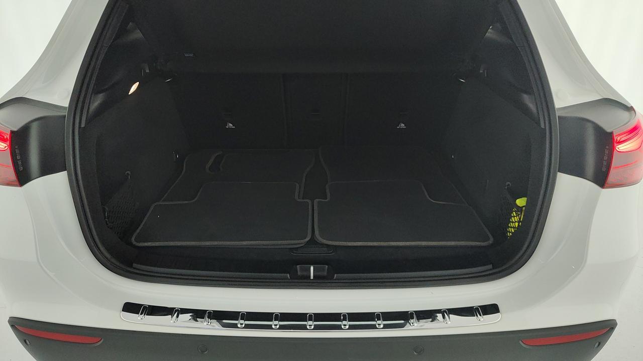 Mercedes-Benz GLA 180 d Progressive Advanced auto