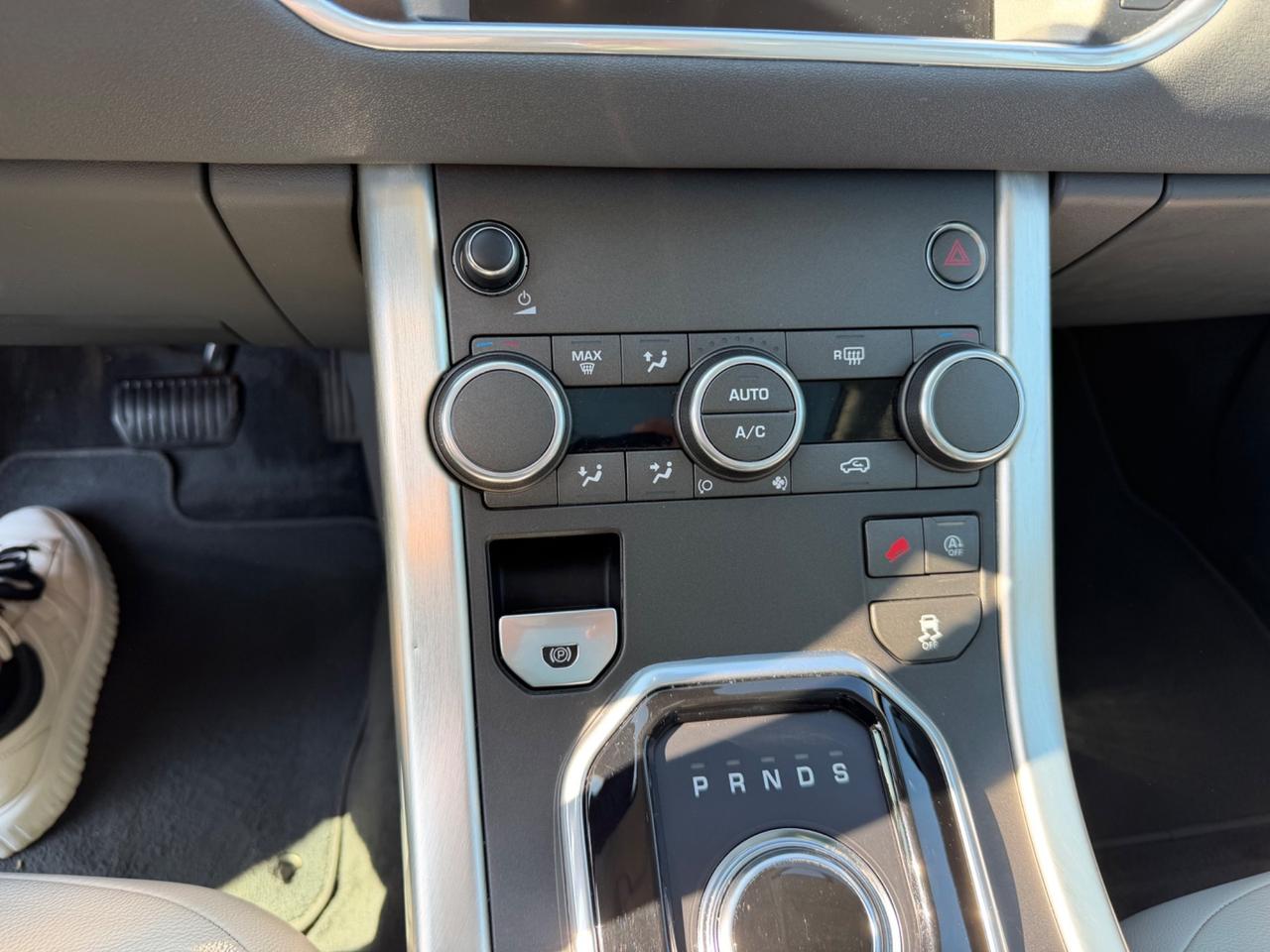 Land Rover Range Evoque 2.0 eD4 5p. Business Edition SE