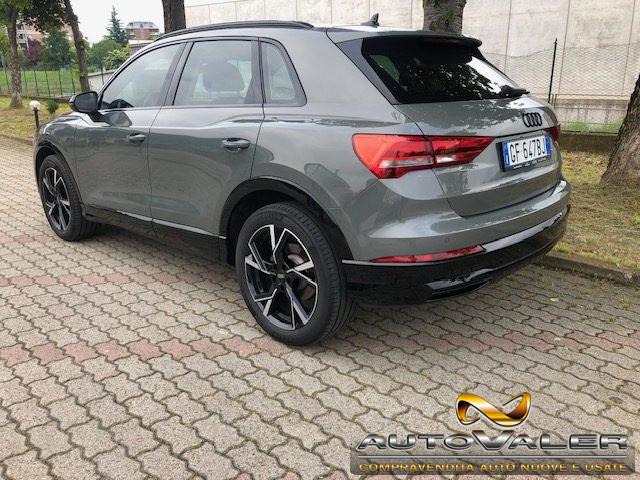 AUDI Q3 35 TDI S tronic Business Advanced
