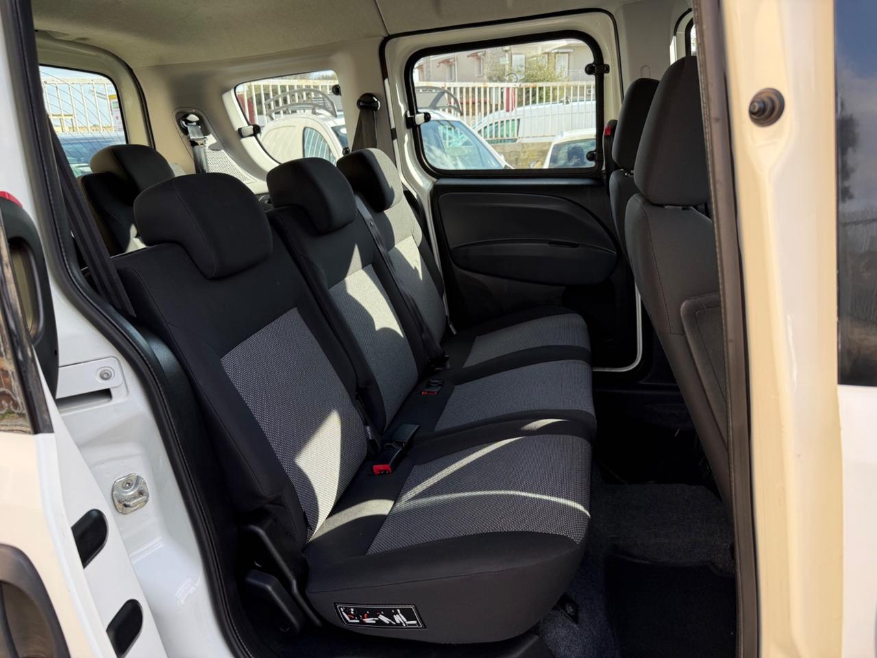 Fiat Doblò 1.4 Benzina 95 Cv 7 Posti