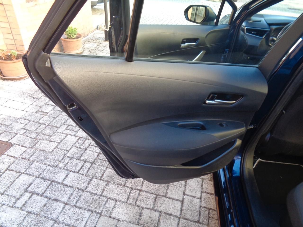 Toyota Corolla Touring Sports 1.8 Hybrid Business NESSUN VINCOLO DI FINANZIAMENTO