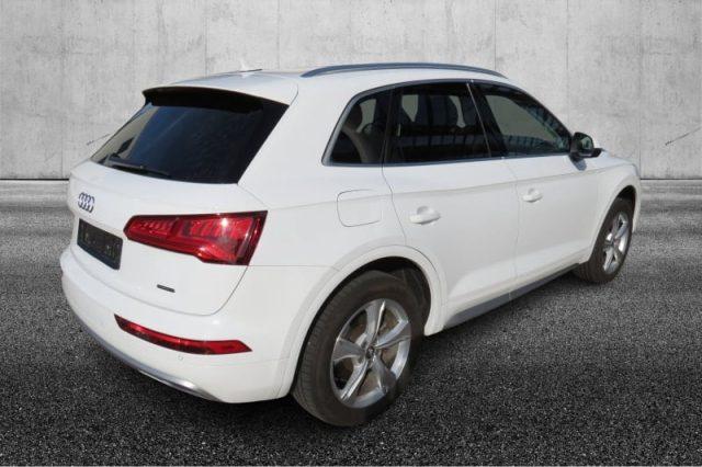 AUDI Q5 40 TDI quattro S tronic Sport