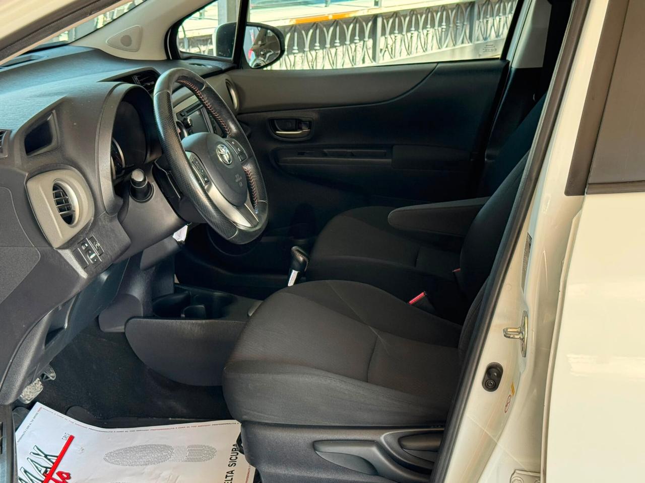 Toyota Yaris 1.4 D-4D 5 porte Lounge AUTOMATICA