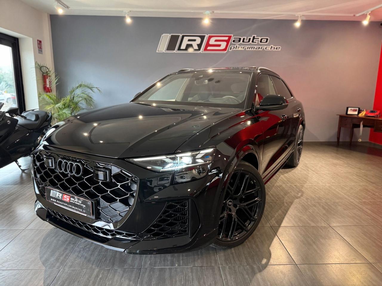 Audi RS Q8 quattro V8 tiptronic