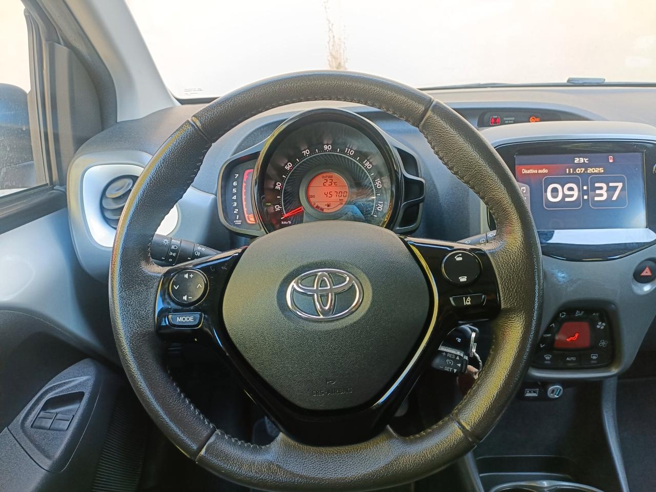 Toyota Aygo Connect 1.0 VVT-i 72 CV 5 porte x-play