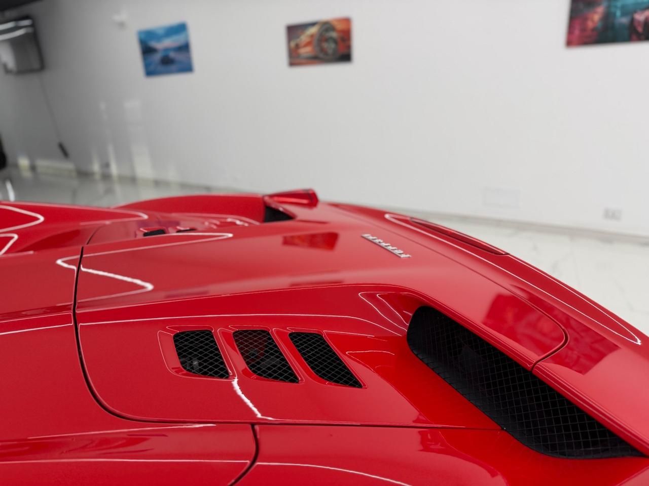 Ferrari 458 Spider Iva Esposta