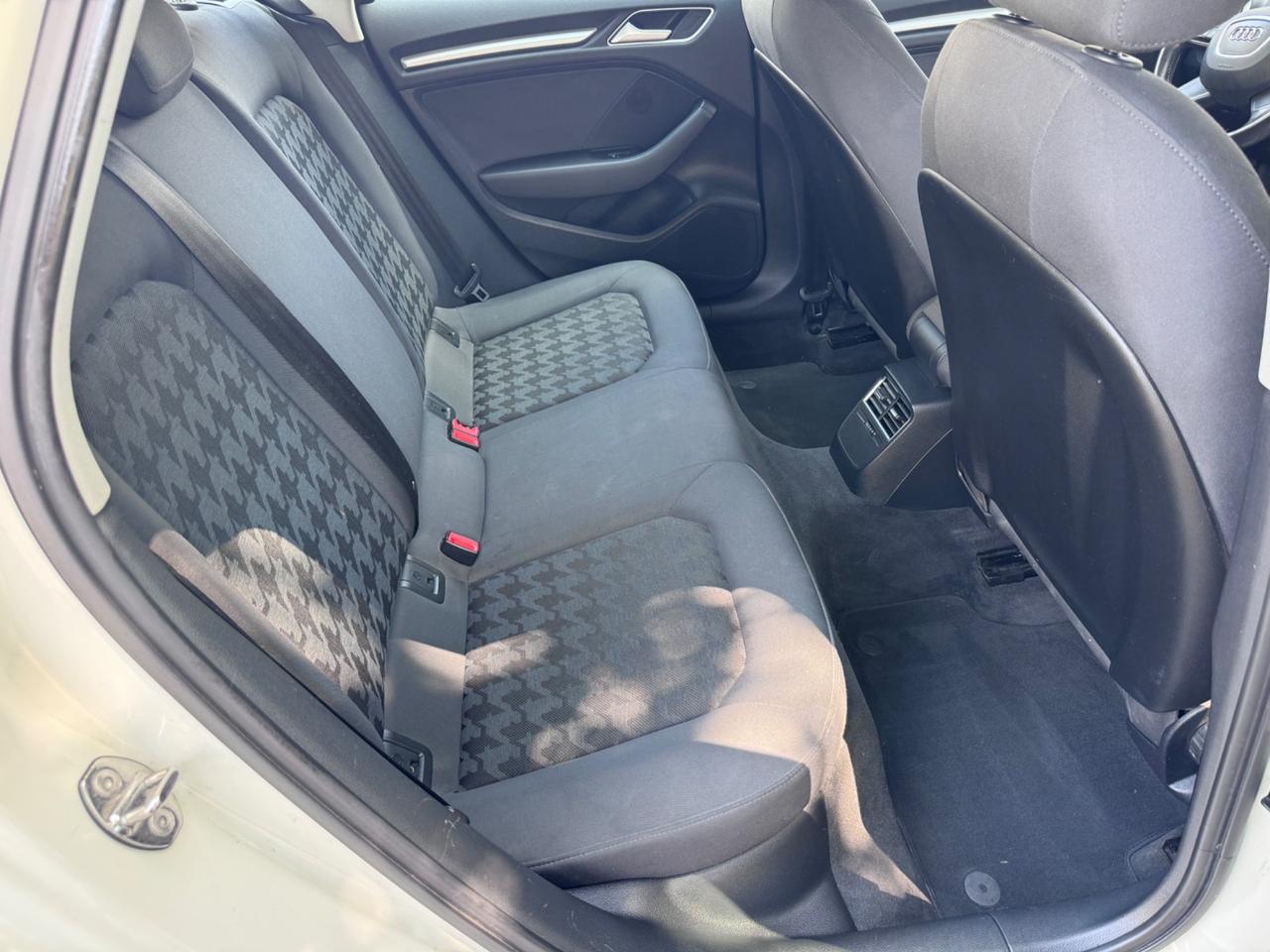 Audi A3 1.2 TFSI 110 CV neopaten garanzia 12 mesi