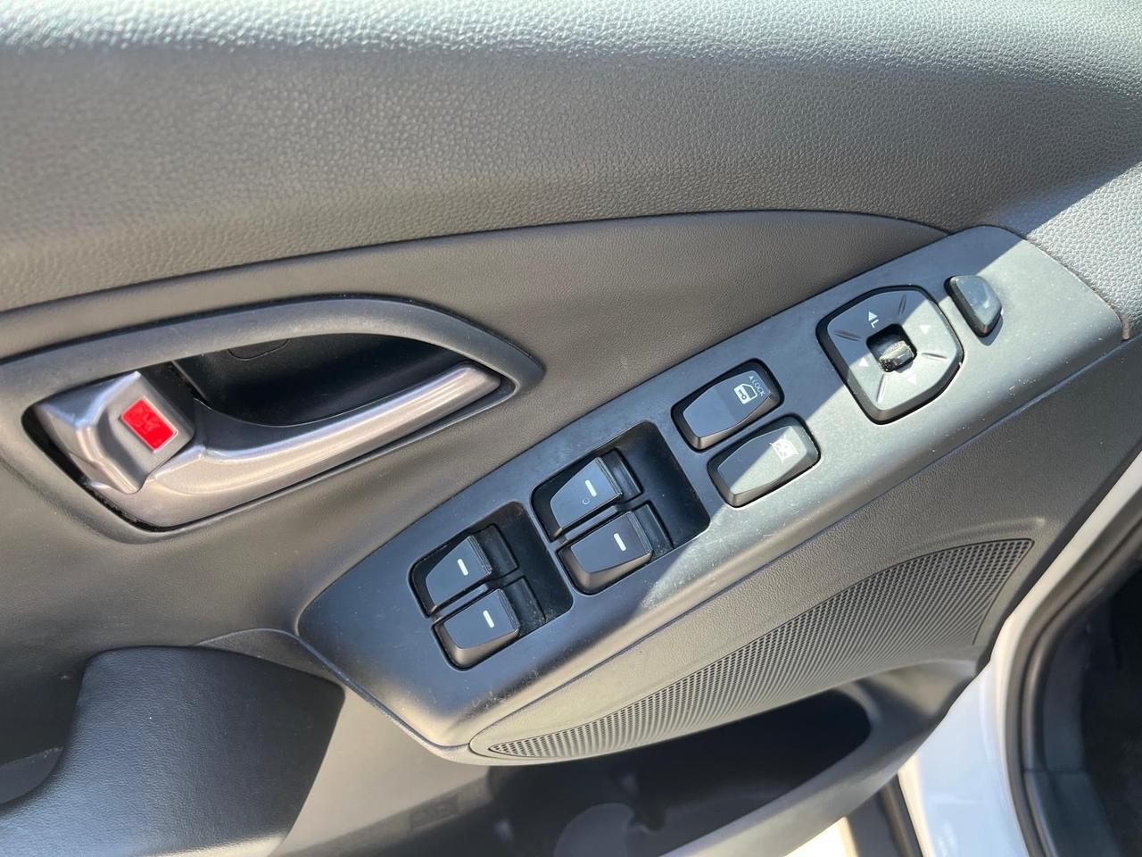 Hyundai iX35-1.7 crdi- full-2014