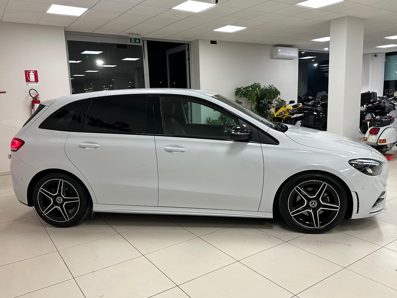 Mercedes-benz B 180 d Automatic 116CV Premium 2022