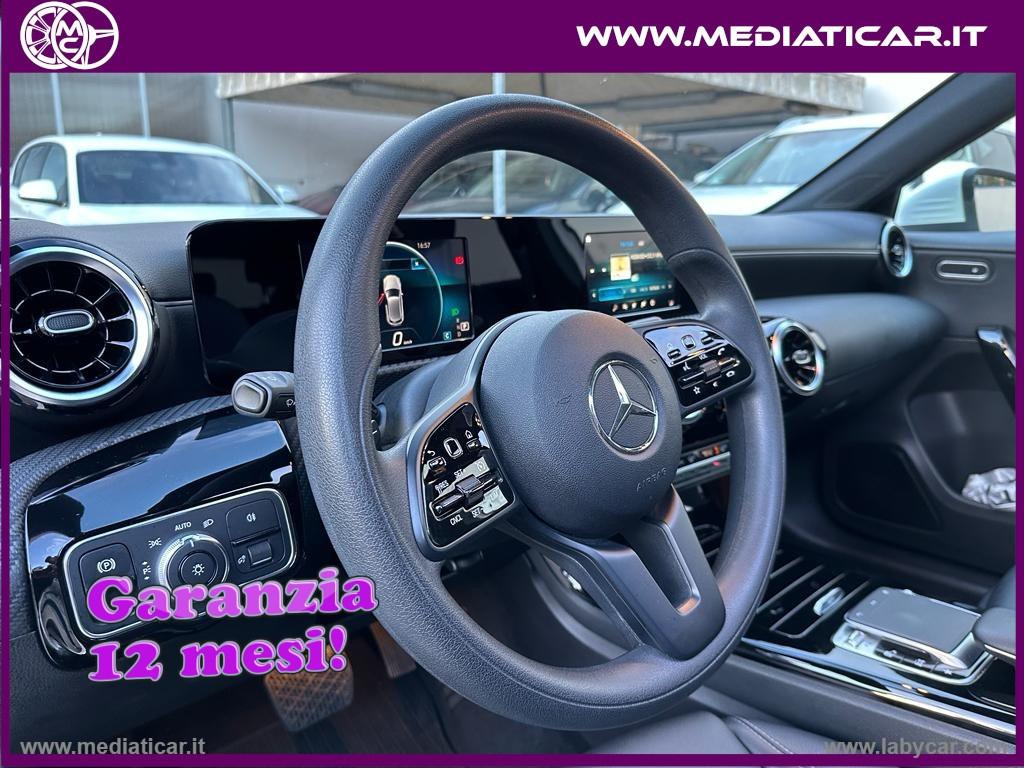 MERCEDES-BENZ A 200 d Automatic Business