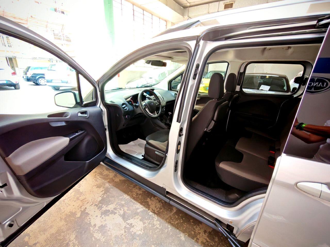 Ford Tourneo Courier 1.0 EcoBoost 100 CV Titanium
