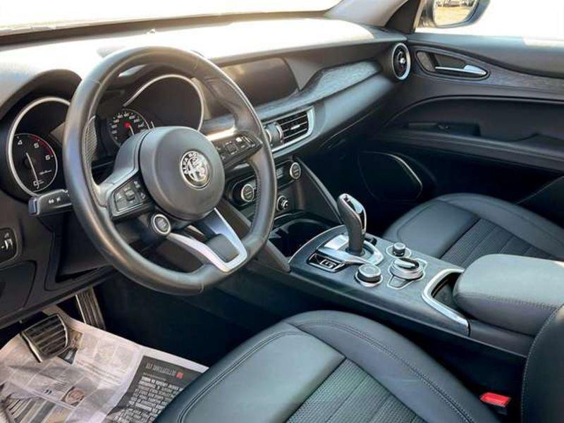 Alfa Romeo Stelvio 2017 2.2 t Executive rwd 190cv auto my19