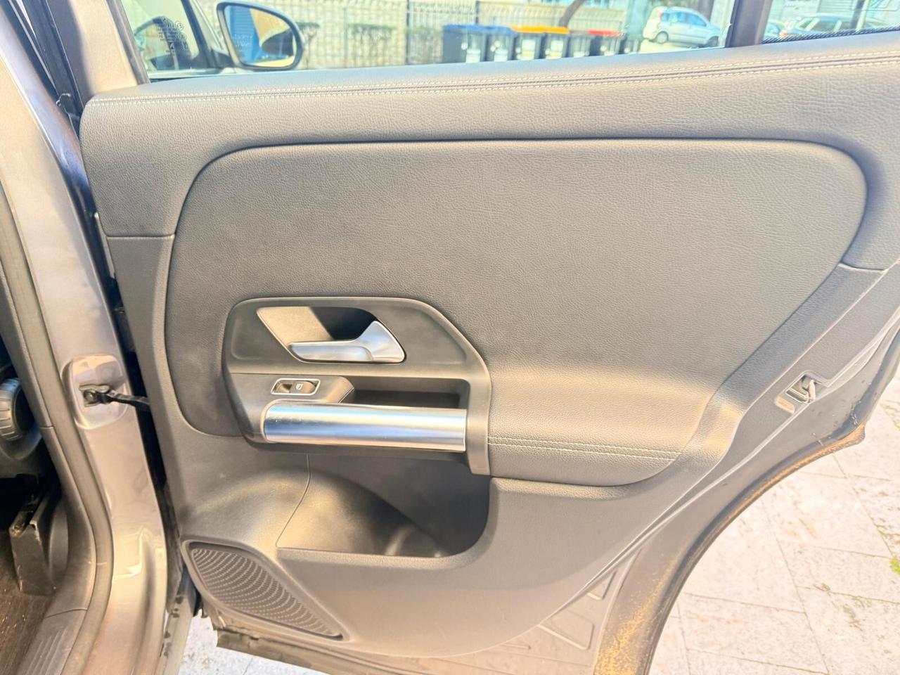 Mercedes-benz GLA 200 d Automatic Sport