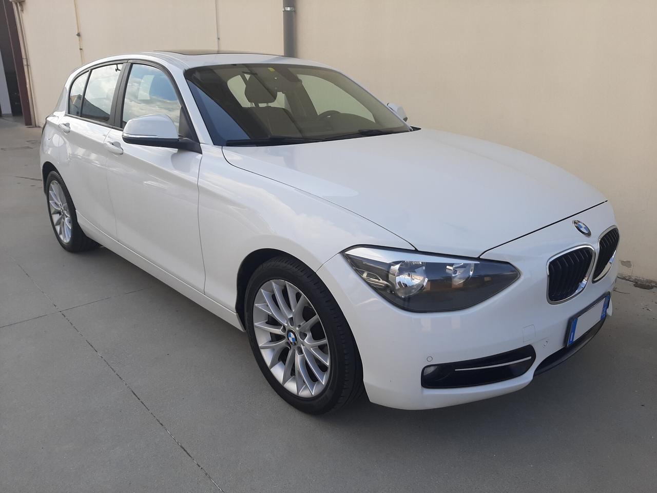 Bmw 118i 170cv 5p. Sport Line Aut.