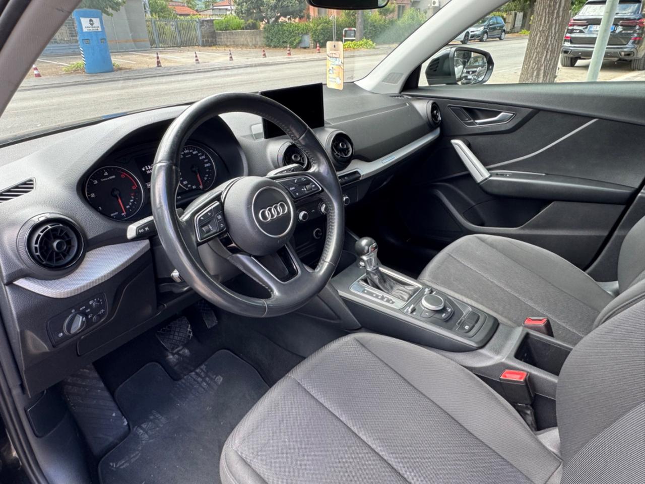 Audi Q2 30 TDI S tronic Business