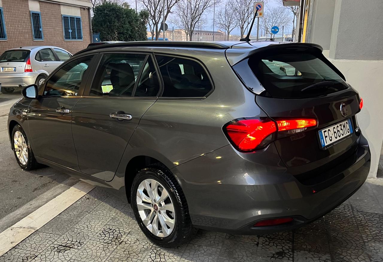 Fiat Tipo 1.3 Mjt S&S SW Lounge