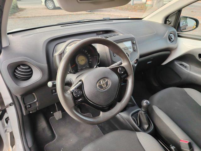 TOYOTA Aygo Connect 1.0 VVT-i 72CV 5 porte x-business light