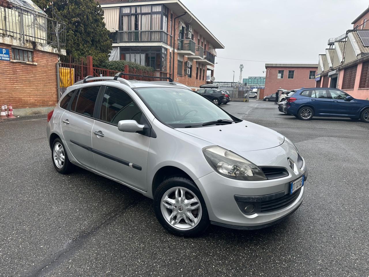 Renault Clio Storia 1.2 16V 5 porte Dynamique