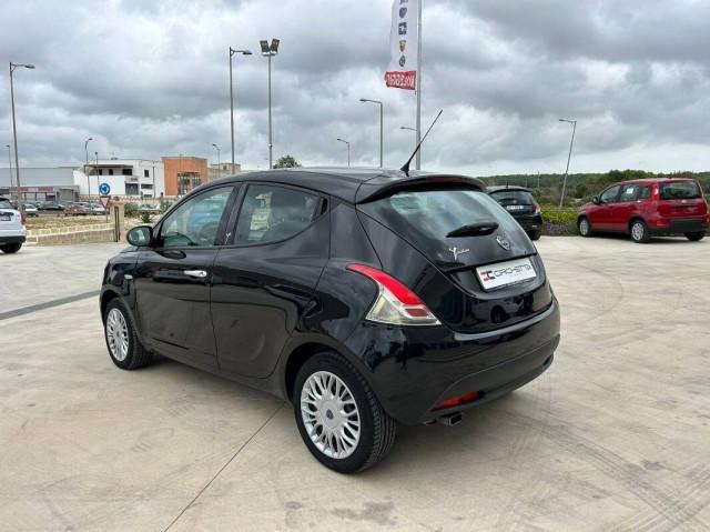 Lancia Ypsilon 1.2 8v Silver s&s 69cv E6