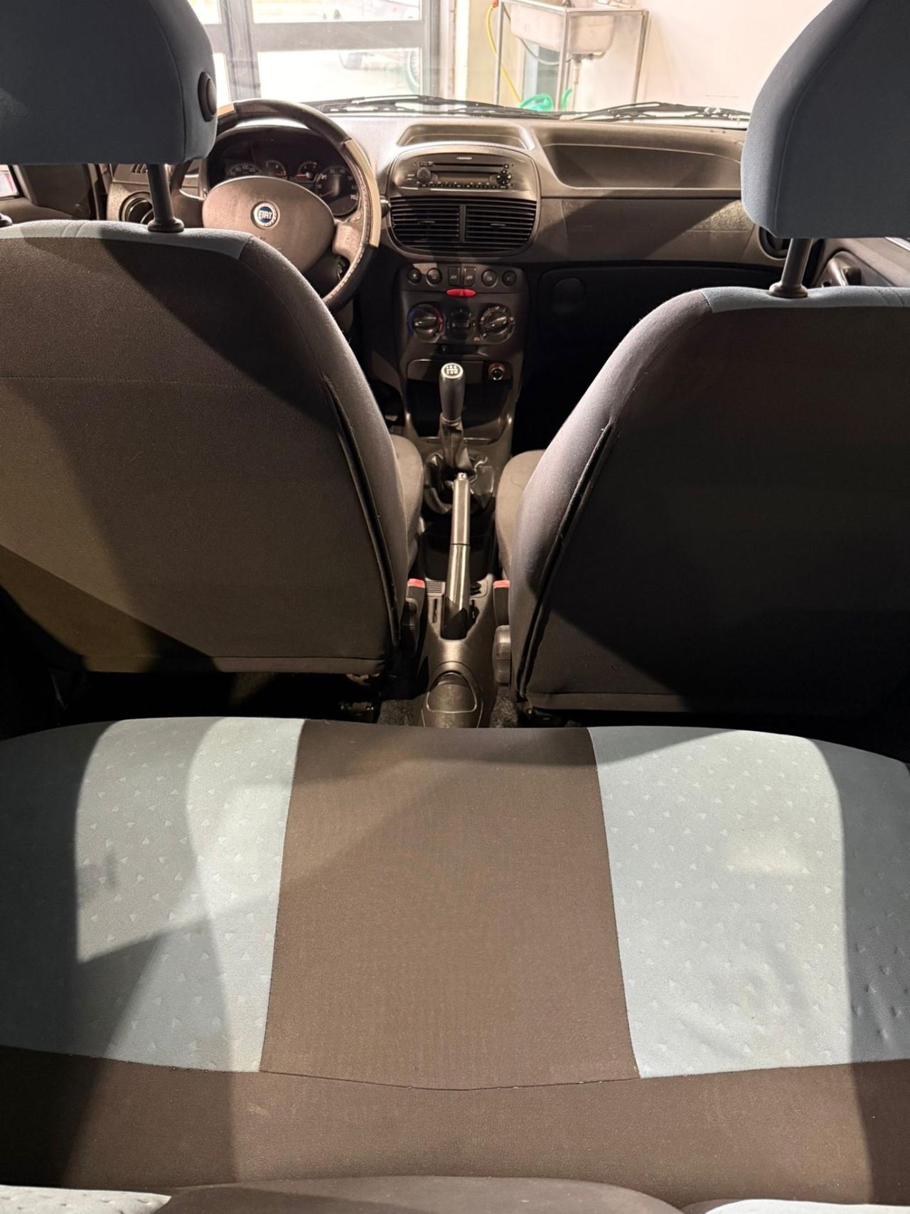 Fiat Punto 1.3 MJT-NEOPATENTATI-UNICO PROPRIETARIO